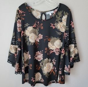 Floral Bell Sleeve Lace Keyhole Back Blouse Top